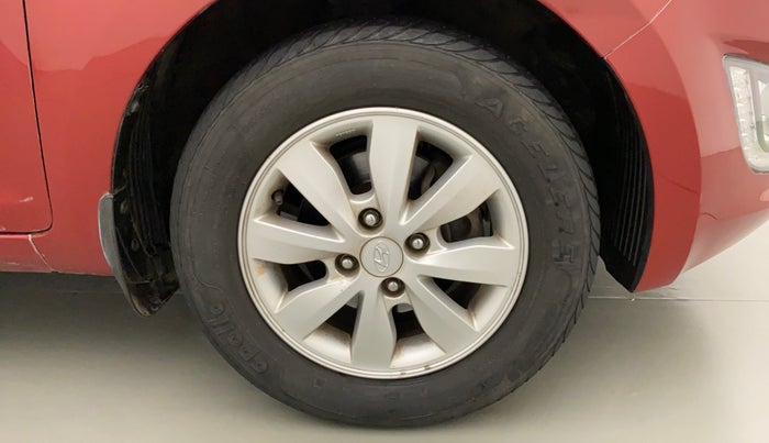 2014 Hyundai i20 SPORTZ 1.2, Petrol, Manual, 51,066 km, Right Front Wheel