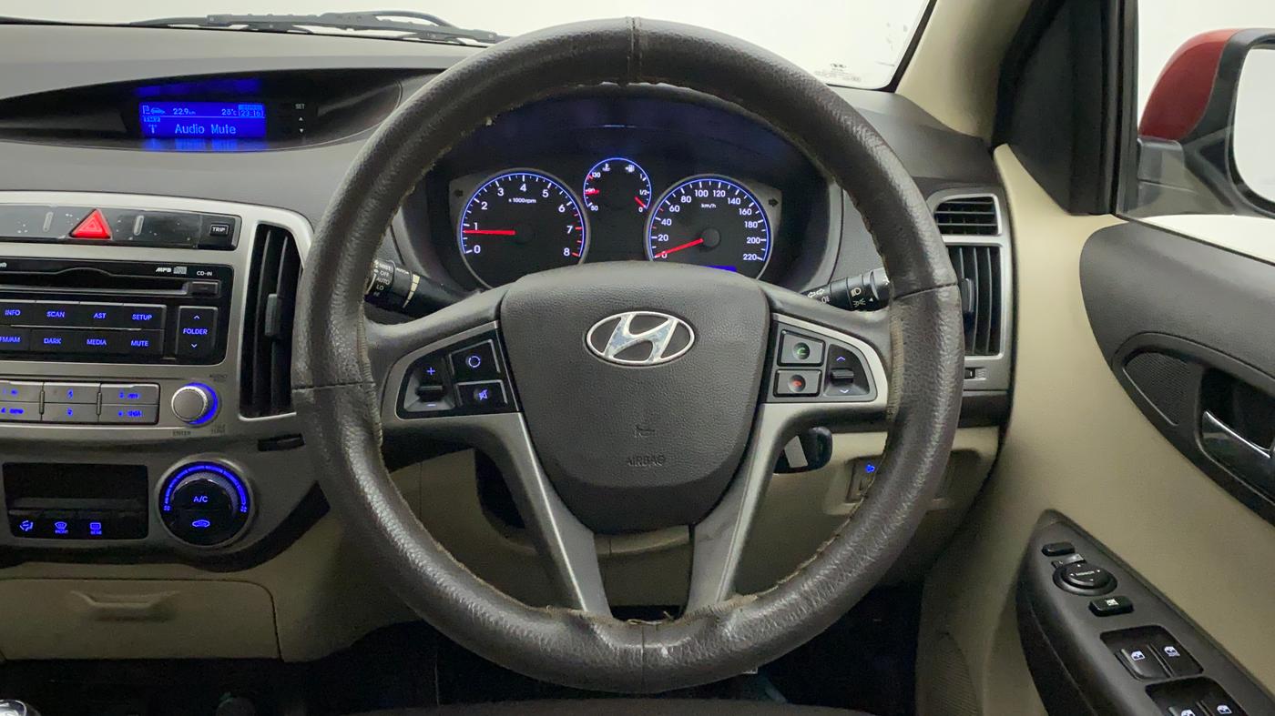 2014 Hyundai i20 SPORTZ 1.2, Petrol, Manual, 51,066 km, Steering Wheel Close Up
