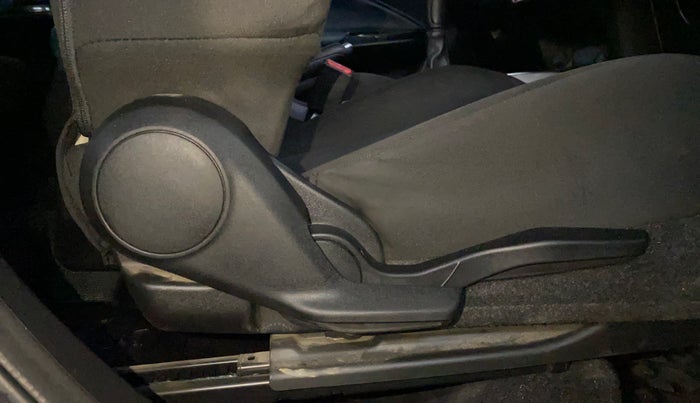 2023 Maruti Baleno ZETA PETROL 1.2, Petrol, Manual, 52,991 km, Driver Side Adjustment Panel