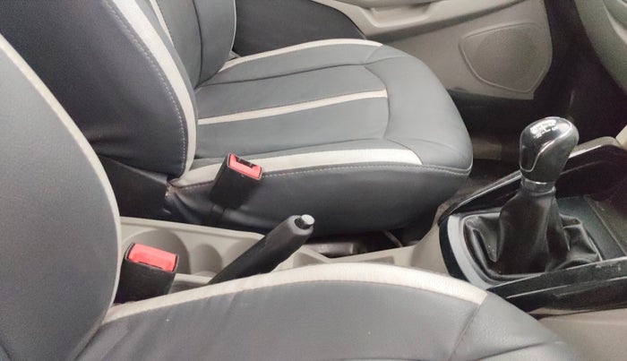 2016 Ford Ecosport TREND 1.5L PETROL, Petrol, Manual, 50,427 km, Gear Lever