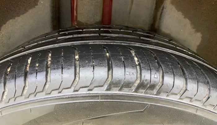 2023 Skoda SLAVIA AMBITION 1.0L TSI MT, Petrol, Manual, 21,654 km, Right Rear Tyre Tread