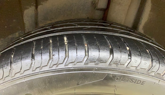 2023 Skoda SLAVIA AMBITION 1.0L TSI MT, Petrol, Manual, 21,654 km, Left Rear Tyre Tread