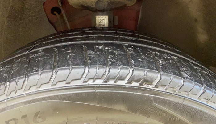 2023 Skoda SLAVIA AMBITION 1.0L TSI MT, Petrol, Manual, 21,654 km, Right Front Tyre Tread