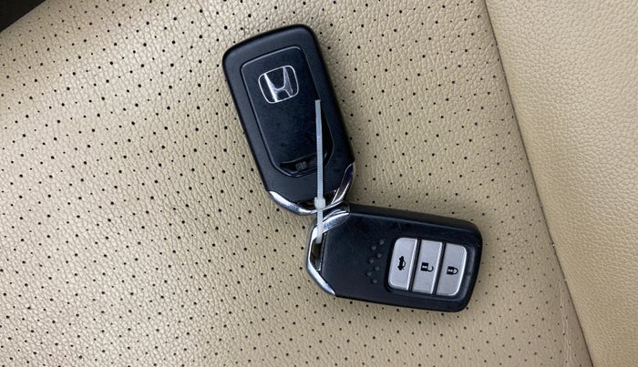 2015 Honda City 1.5L I-VTEC VX CVT, Petrol, Automatic, 85,165 km, Key Close Up