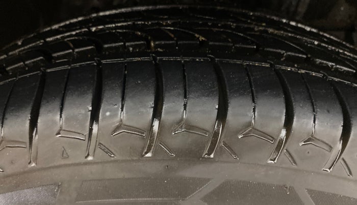 2015 Honda City 1.5L I-VTEC VX CVT, Petrol, Automatic, 85,165 km, Right Front Tyre Tread