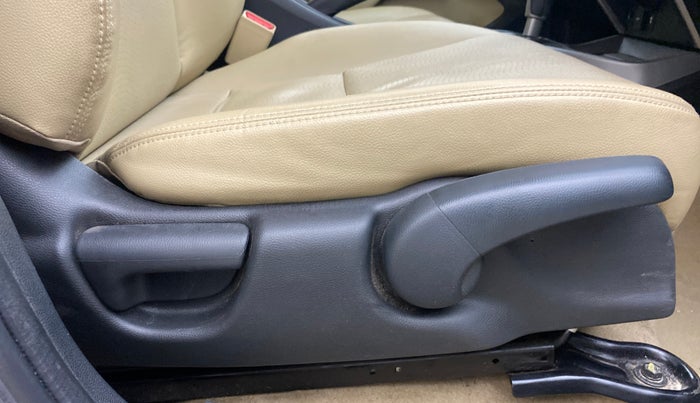 2015 Honda City 1.5L I-VTEC VX CVT, Petrol, Automatic, 85,165 km, Driver Side Adjustment Panel