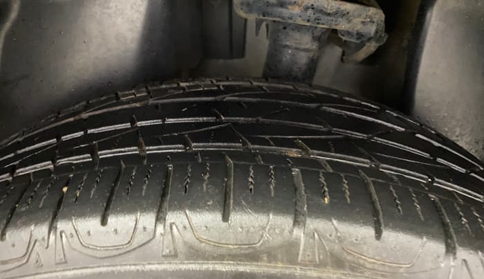 2017 Jeep Compass LIMITED 1.4 PETROL AT, Petrol, Automatic, 60,402 km, Left Rear Tyre Tread