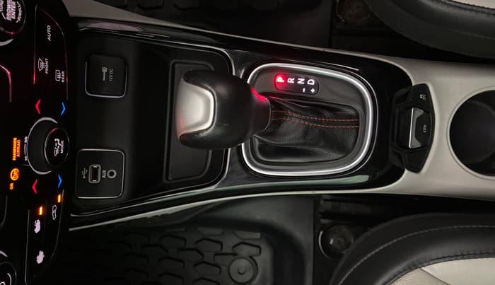 2017 Jeep Compass LIMITED 1.4 PETROL AT, Petrol, Automatic, 60,402 km, Gear Lever