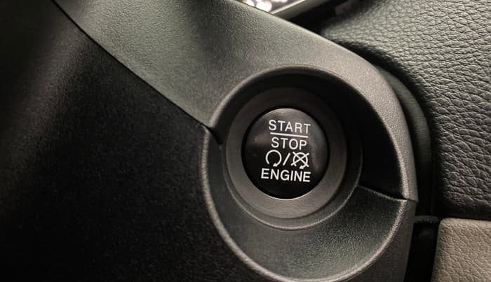 2017 Jeep Compass LIMITED 1.4 PETROL AT, Petrol, Automatic, 60,402 km, Keyless Start/ Stop Button