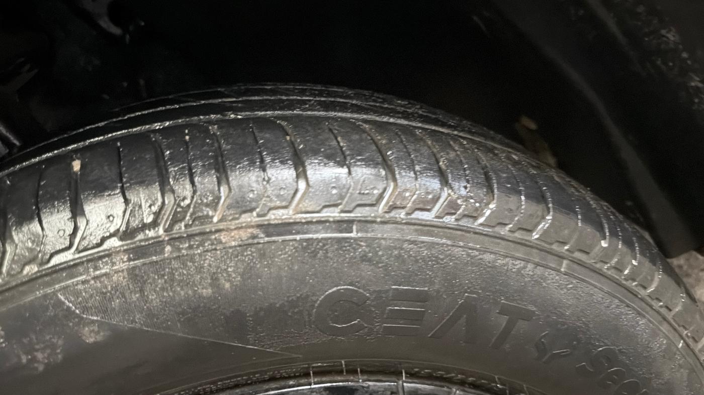 2023 Tata PUNCH PURE MT, Petrol, Manual, 34,157 km, Left Front Tyre Tread