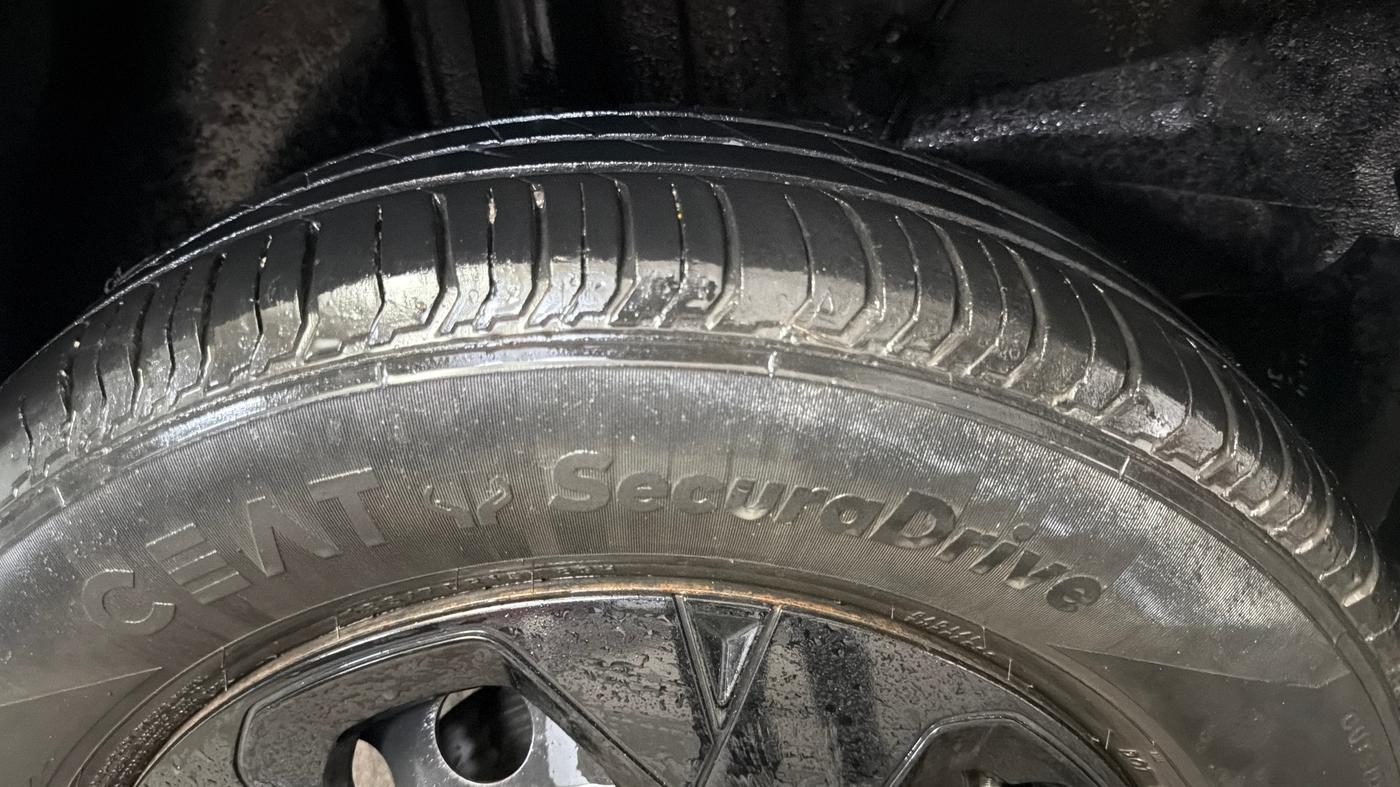 2023 Tata PUNCH PURE MT, Petrol, Manual, 34,157 km, Right Rear Tyre Tread