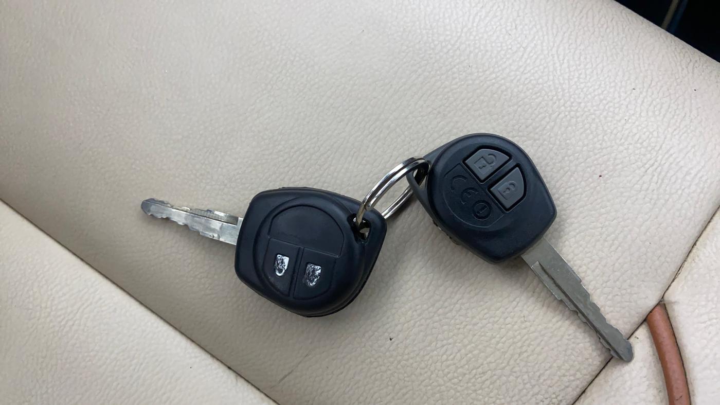 2019 Maruti Wagon R 1.0 VXI AMT, Petrol, Automatic, 91,732 km, Key Close Up