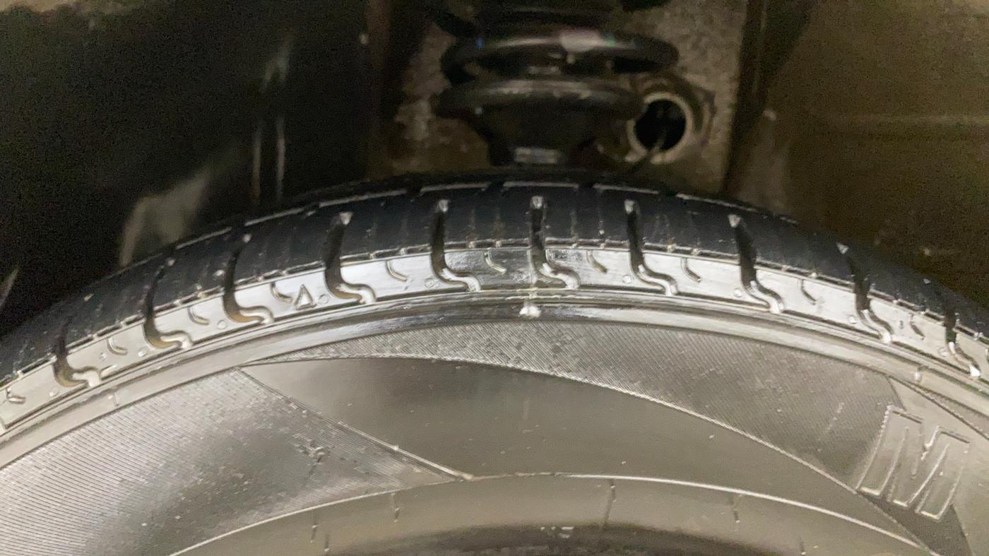 2019 Maruti Wagon R 1.0 VXI AMT, Petrol, Automatic, 91,732 km, Left Front Tyre Tread
