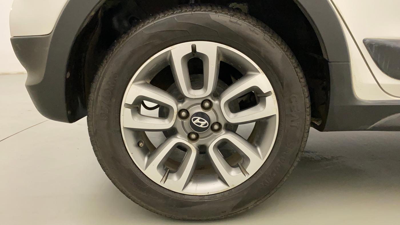2018 Hyundai i20 Active 1.2 SX, Petrol, Manual, 57,569 km, Right Rear Wheel