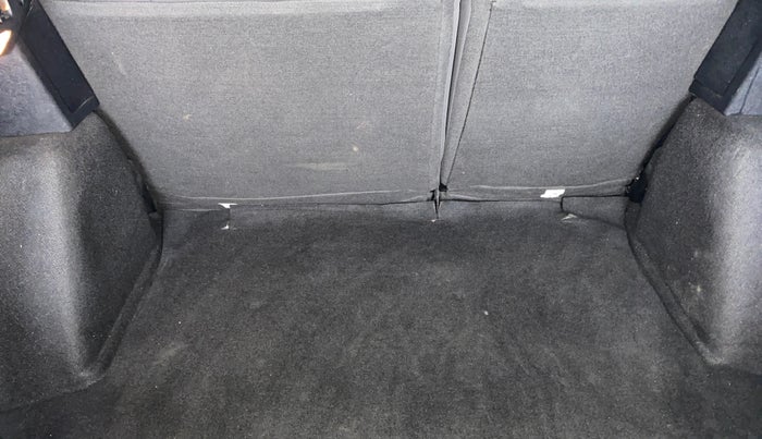 2020 Tata NEXON XZA PLUS (O) PETROL DUAL TONE, Petrol, Automatic, 82,057 km, Boot Inside