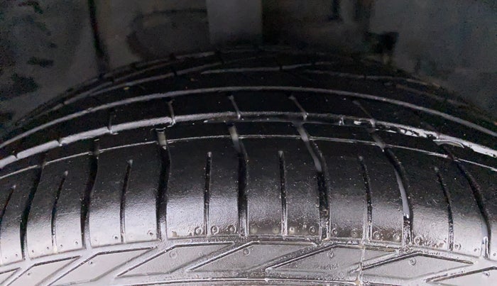 2021 Tata NEXON XZ+ SUNROOF 1.5 RTQ, Diesel, Manual, 16,948 km, Right Front Tyre Tread