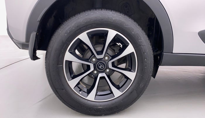 2021 Tata NEXON XZ+ SUNROOF 1.5 RTQ, Diesel, Manual, 16,948 km, Right Rear Wheel