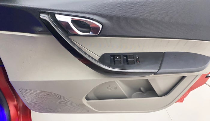 2019 Tata Tiago XZA PLUS PETROL, Petrol, Automatic, 32,037 km, Driver Side Door Panels Control