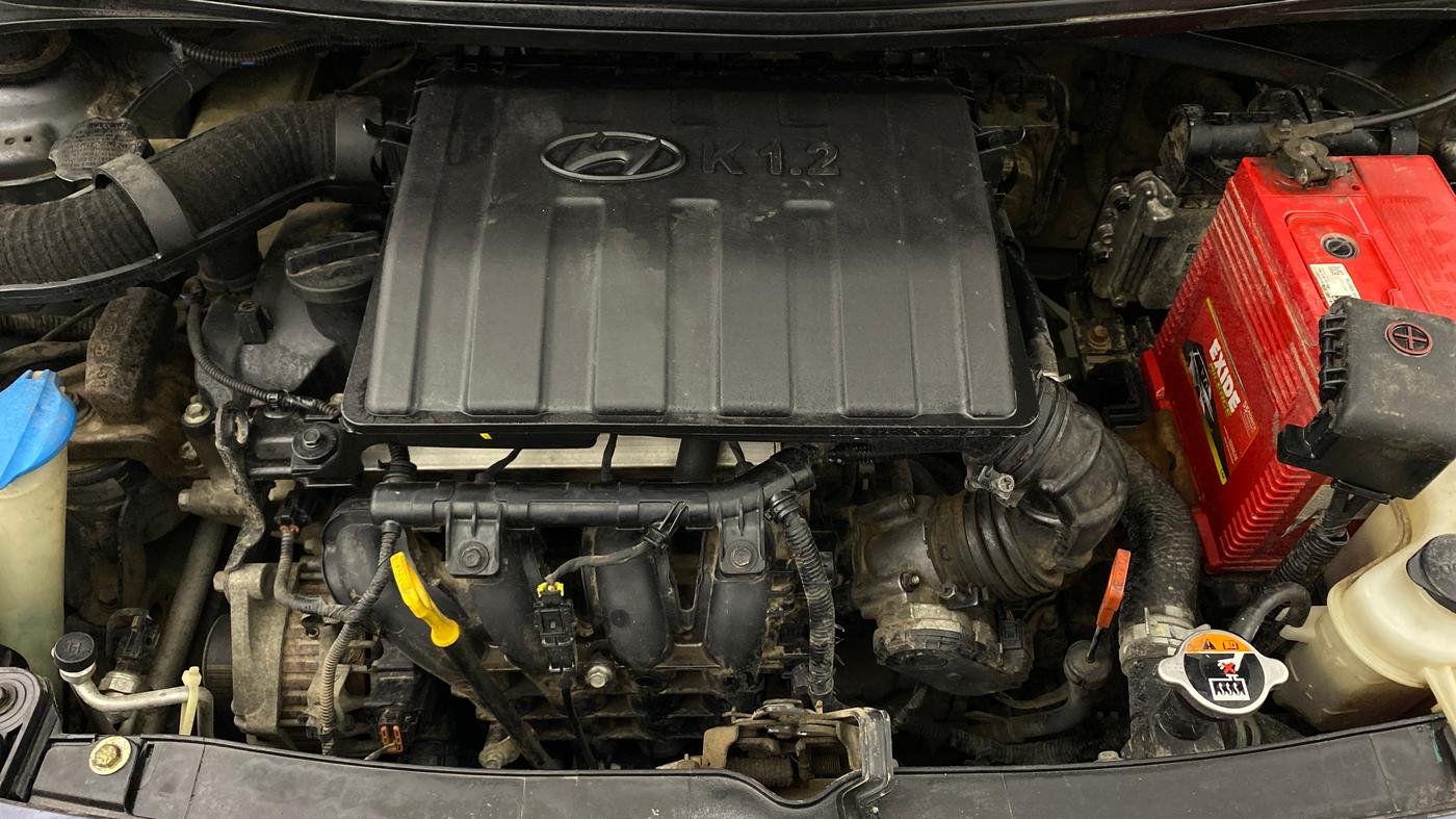 2015 Hyundai Xcent SX AT 1.2 (O), Petrol, Automatic, 50,093 km, Engine View
