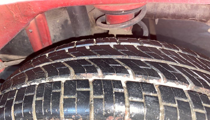 2014 Maruti Alto 800 LXI, Petrol, Manual, 32,036 km, Left Rear Tyre Tread