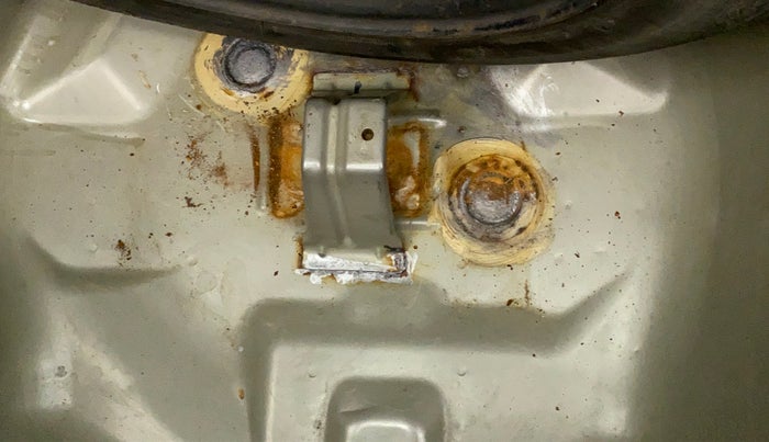 2012 Maruti Swift VXI, Petrol, Manual, 71,240 km, Boot floor - Slight discoloration