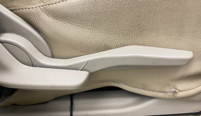 2020 Maruti Dzire ZXI, Petrol, Manual, 49,400 km, Driver Side Adjustment Panel