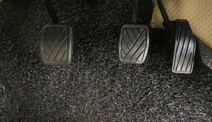 2020 Maruti Dzire ZXI, Petrol, Manual, 49,400 km, Pedals