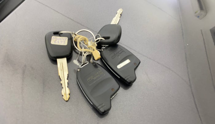 2017 Maruti Baleno SIGMA PETROL 1.2, Petrol, Manual, 27,261 km, Key Close Up