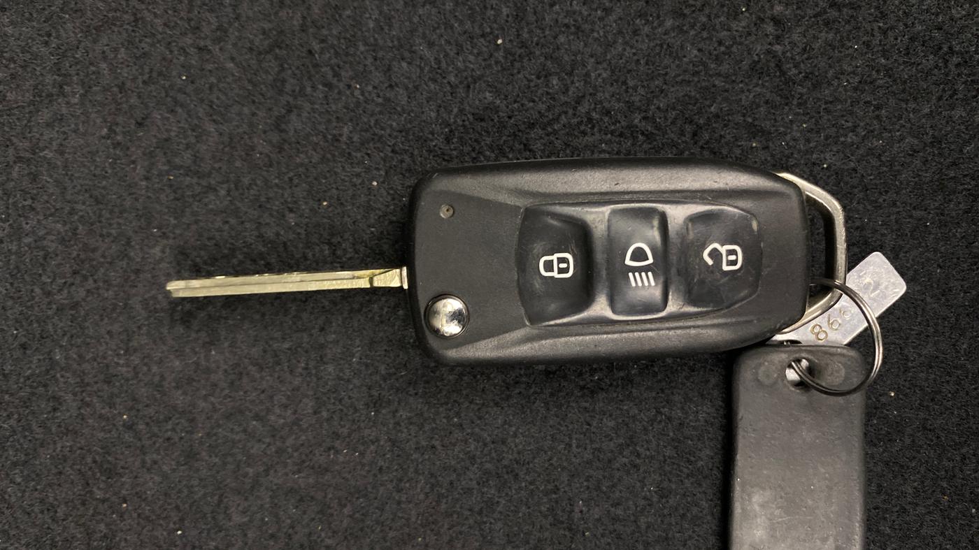 2020 Tata Tiago XZ PLUS PETROL, Petrol, Manual, 91,986 km, Key Close Up