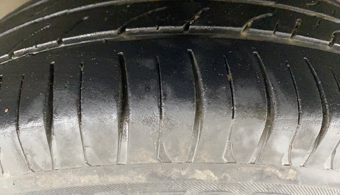 2017 Tata Tiago XZ PETROL, Petrol, Manual, 80,480 km, Left Rear Tyre Tread