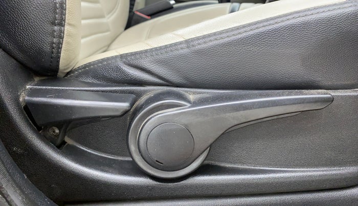 2017 Tata Tiago XZ PETROL, Petrol, Manual, 80,480 km, Driver Side Adjustment Panel