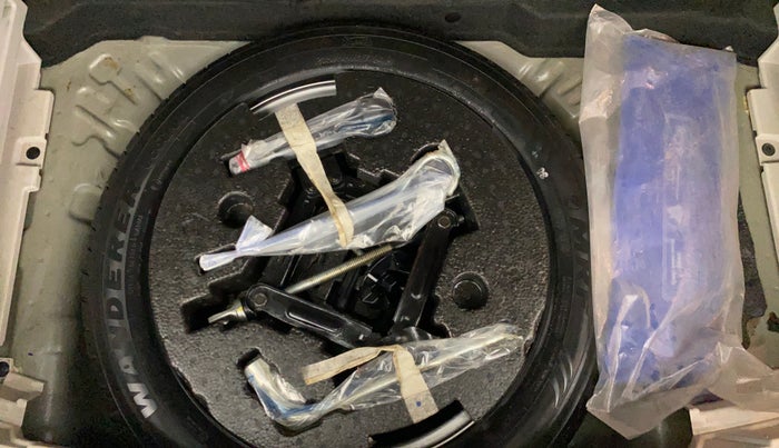 2019 Mahindra XUV300 W8 (O) 1.2 PETROL, Petrol, Manual, 36,315 km, Spare Tyre