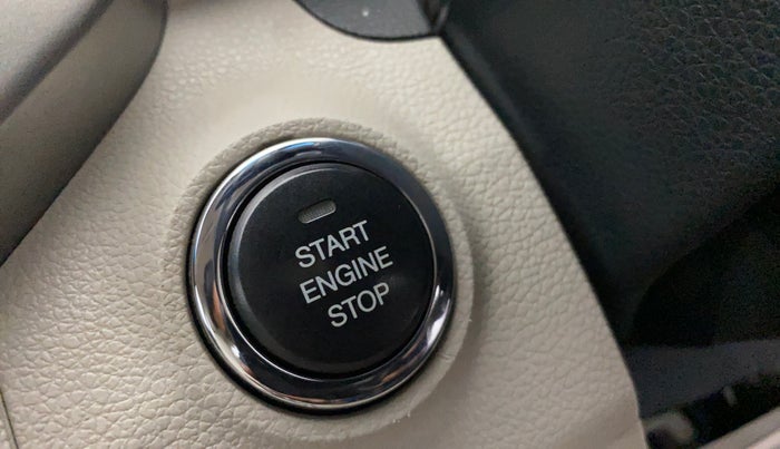 2019 Mahindra XUV300 W8 (O) 1.2 PETROL, Petrol, Manual, 36,315 km, Keyless Start/ Stop Button