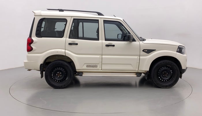 2018 Mahindra Scorpio S5, Diesel, Manual, 59,723 km, Right Side View
