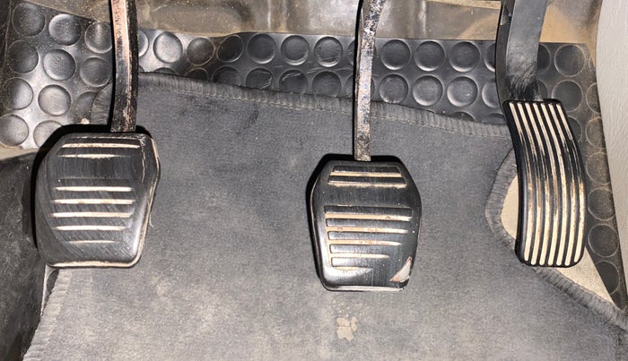 2018 Mahindra Scorpio S5, Diesel, Manual, 59,723 km, Pedals