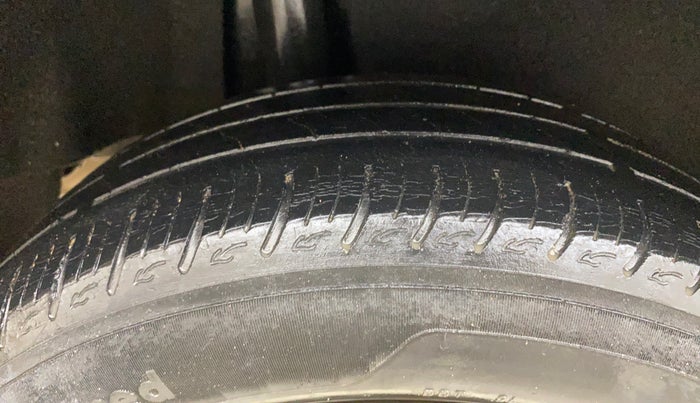 2020 Maruti Baleno DELTA PETROL 1.2, Petrol, Manual, 77,807 km, Right Rear Tyre Tread