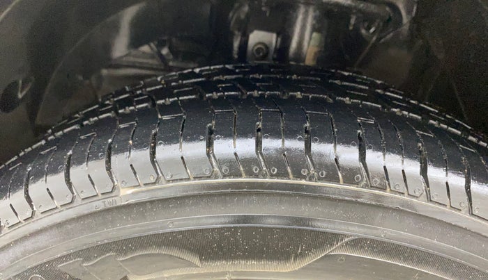 2020 Maruti Baleno DELTA PETROL 1.2, Petrol, Manual, 77,807 km, Left Front Tyre Tread