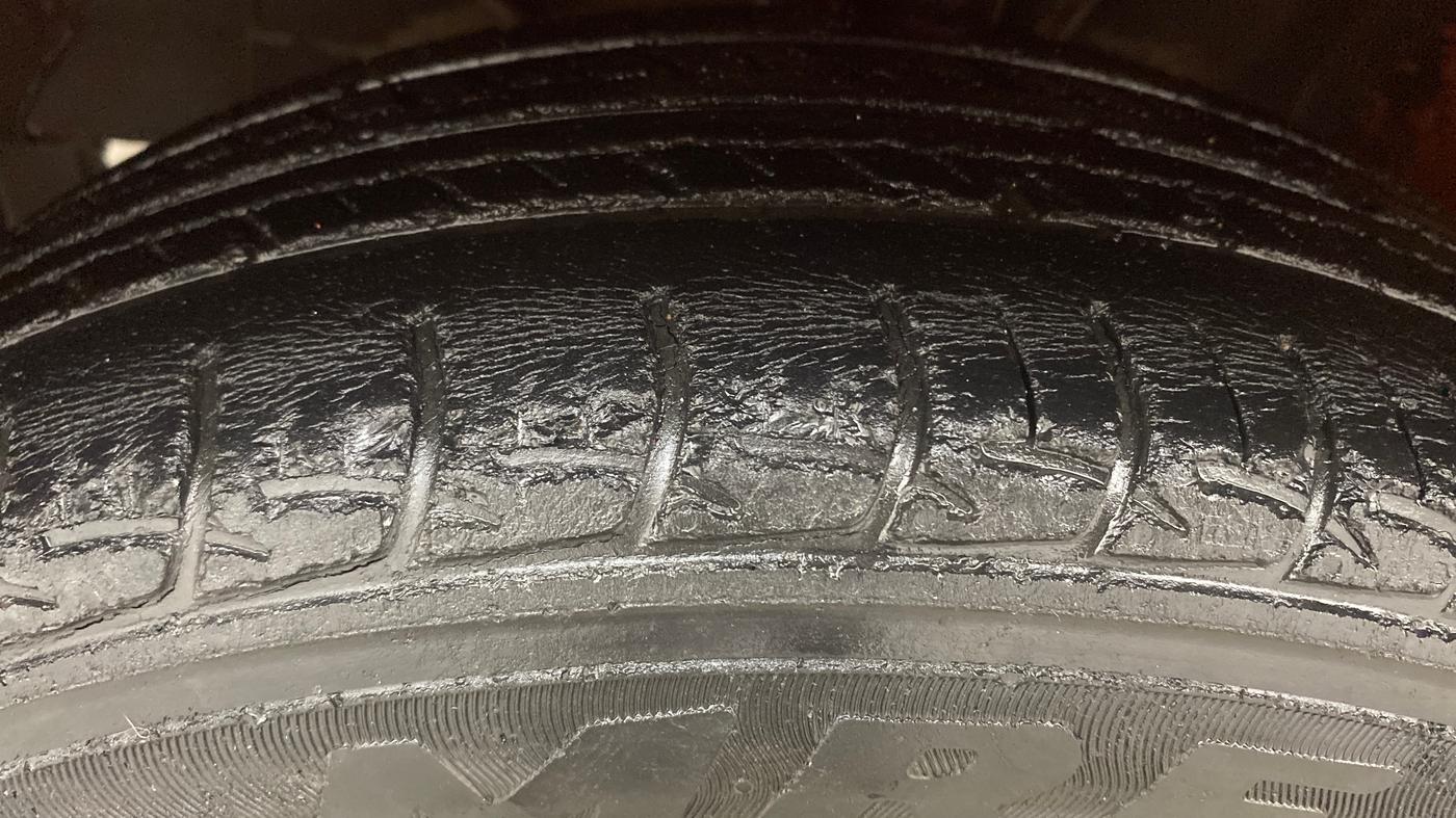 2016 Maruti Baleno DELTA PETROL 1.2, Petrol, Manual, 84,404 km, Left Front Tyre Tread