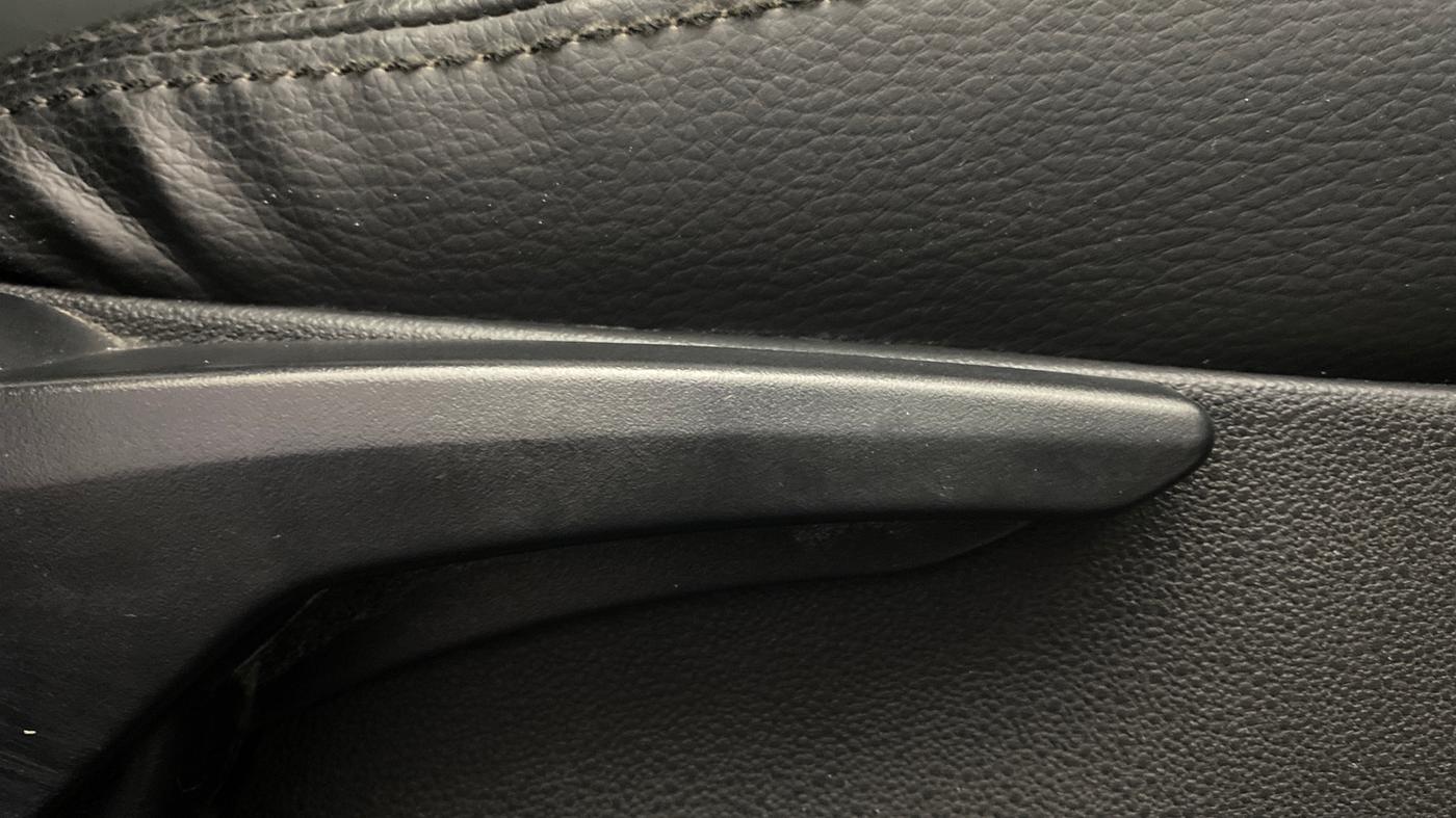 2019 Tata Tiago XZ PLUS PETROL, Petrol, Manual, 1,29,376 km, Driver Side Adjustment Panel