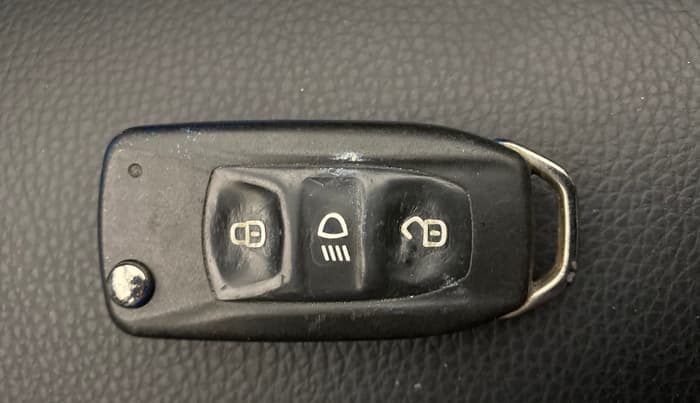 2019 Tata Tiago XZ PLUS PETROL, Petrol, Manual, 1,29,376 km, Key Close Up