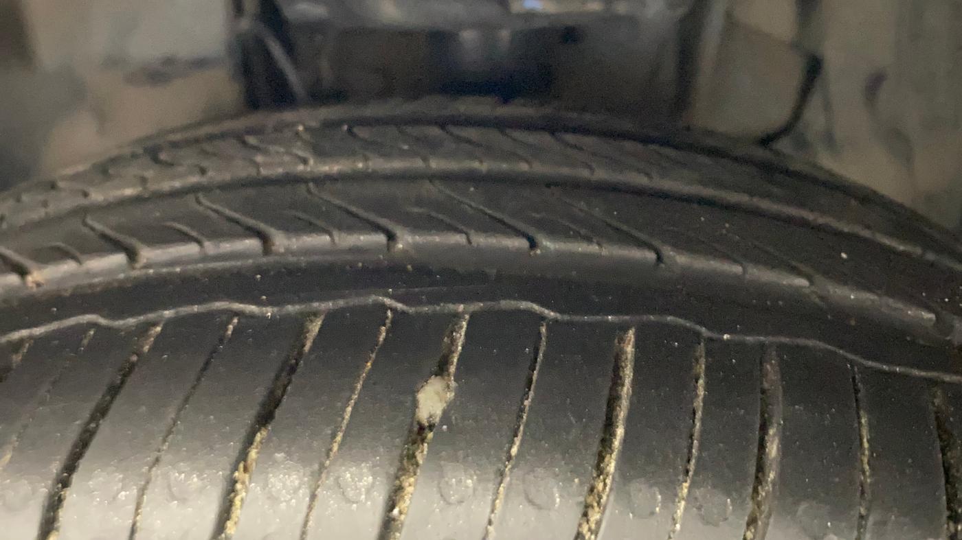 2019 Tata Tiago XZ PLUS PETROL, Petrol, Manual, 1,29,376 km, Left Front Tyre Tread