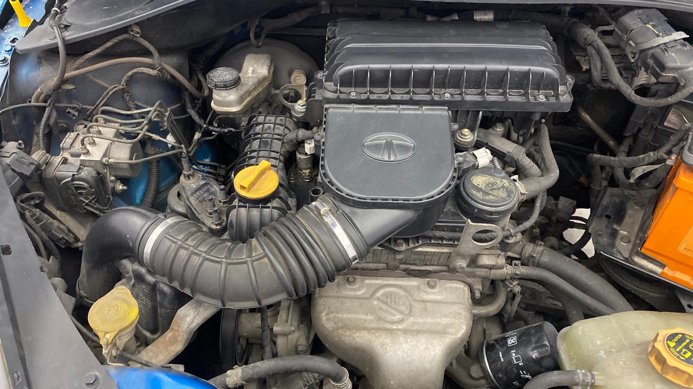 2019 Tata Tiago XZ PLUS PETROL, Petrol, Manual, 1,29,376 km, Engine View - Right