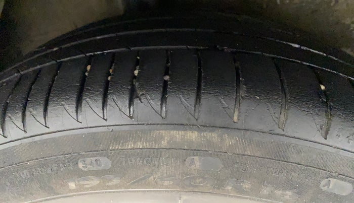 2017 Honda WR-V 1.2L I-VTEC VX MT, Petrol, Manual, 32,218 km, Right Rear Tyre Tread