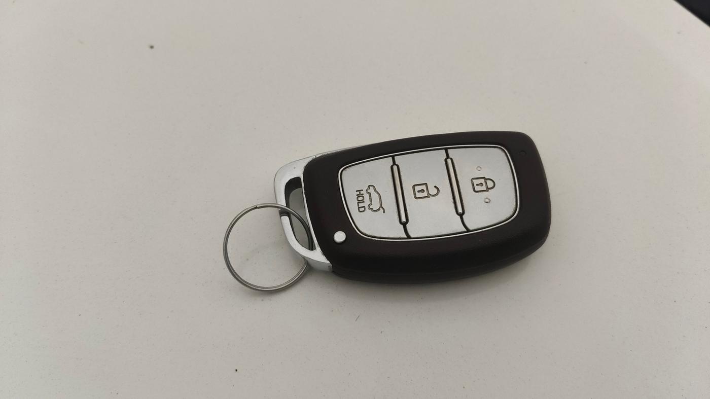 2018 Hyundai Elite i20 ASTA 1.2 (O), CNG, Manual, 92,079 km, Key Close Up