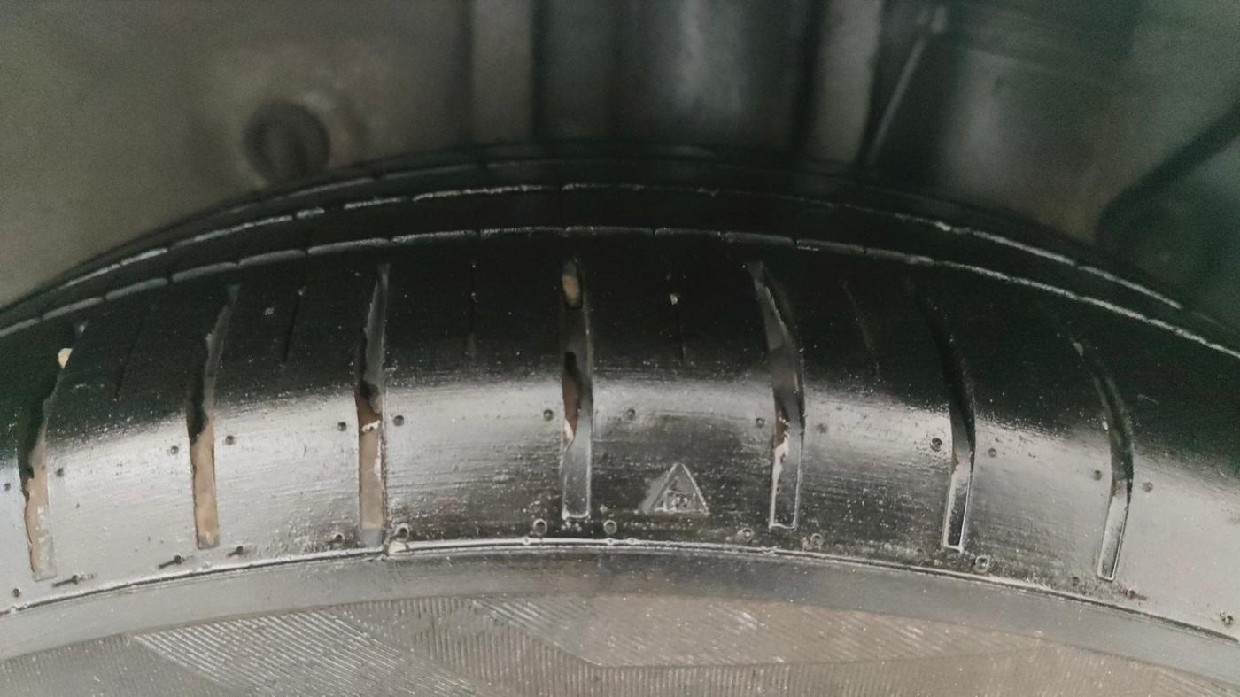 2018 Hyundai Elite i20 ASTA 1.2 (O), CNG, Manual, 92,079 km, Left Rear Tyre Tread