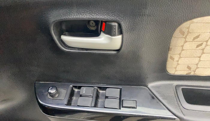 2018 Maruti Wagon R 1.0 VXI+ AMT, Petrol, Automatic, 53,730 km, Driver Side Door Panels Control