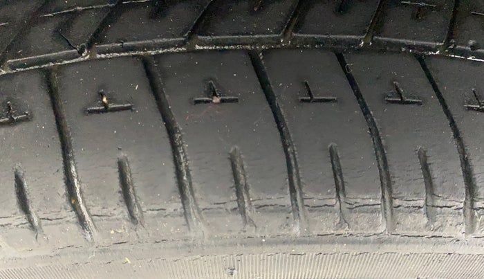 2018 Maruti Wagon R 1.0 VXI+ AMT, Petrol, Automatic, 53,730 km, Right Rear Tyre Tread