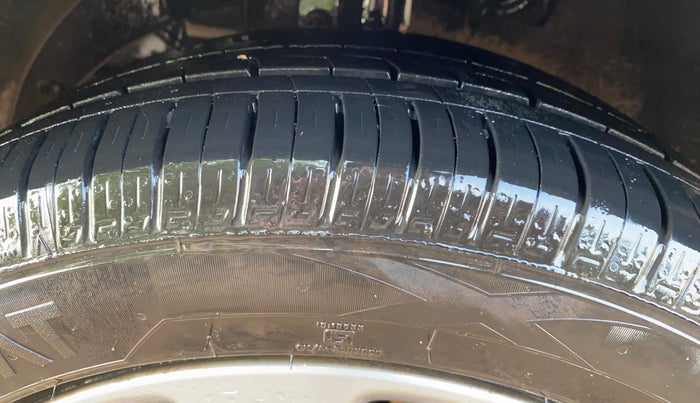 2018 Maruti Baleno ZETA CVT PETROL 1.2, Petrol, Automatic, 95,043 km, Left Front Tyre Tread