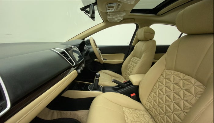 2021 Honda City 1.5L I-VTEC ZX, Petrol, Manual, 5,404 km, Right Side Front Door Cabin