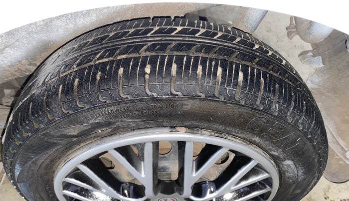 2016 Maruti Wagon R 1.0 VXI (O) AMT, Petrol, Automatic, 37,714 km, Left Rear Tyre Tread